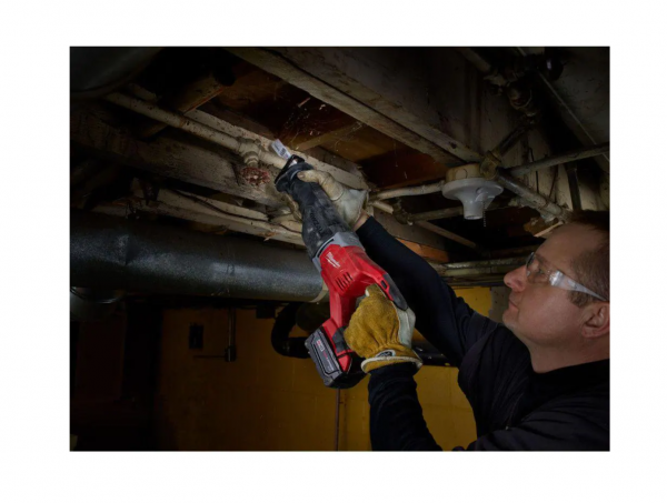 Milwaukee 2621-20 M18 18V Lithium-Ion Cordless SAWZALL Reciprocating Saw (Tool-Only)