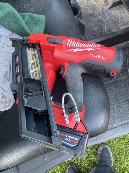Milwaukee 2745-20 M18 FUEL 3-1/2 in. 18-Volt 30-Degree Lithium-Ion Brushless Cordless Framing Nailer (Tool-Only)
