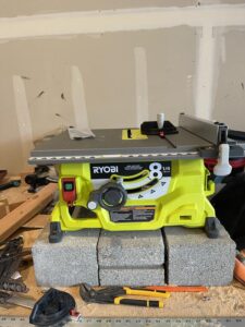 RYOBI PBLTS01K ONE+ HP 18V Brushless Cordless 8-1/4 in. Compact Portable Jobsite Table Saw Kit with (2) 4.0 Ah Batteries and Charger RYOBI PBLTS01K ONE+ HP 18V Brushless Cordless 8-1/4 in. Compact Portable Jobsite Table Saw Kit with (2) 4.0 Ah Batteries and Charger