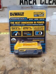 DEWALT POWERSTACK 20 2-Pack 1.7 Amp-Hour; 1.7 Amp-Hour Lithium-ion Battery